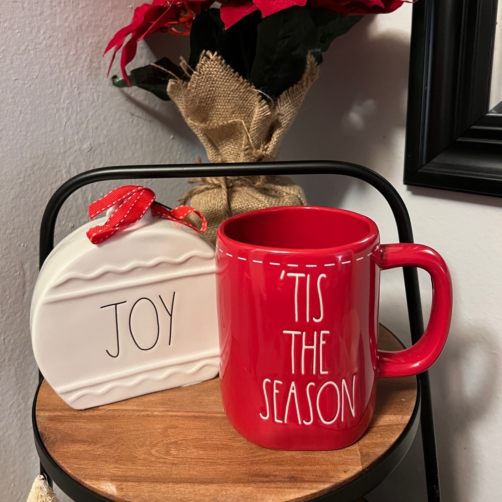 Rae Dunn Red “ Tis the Season” Mug New